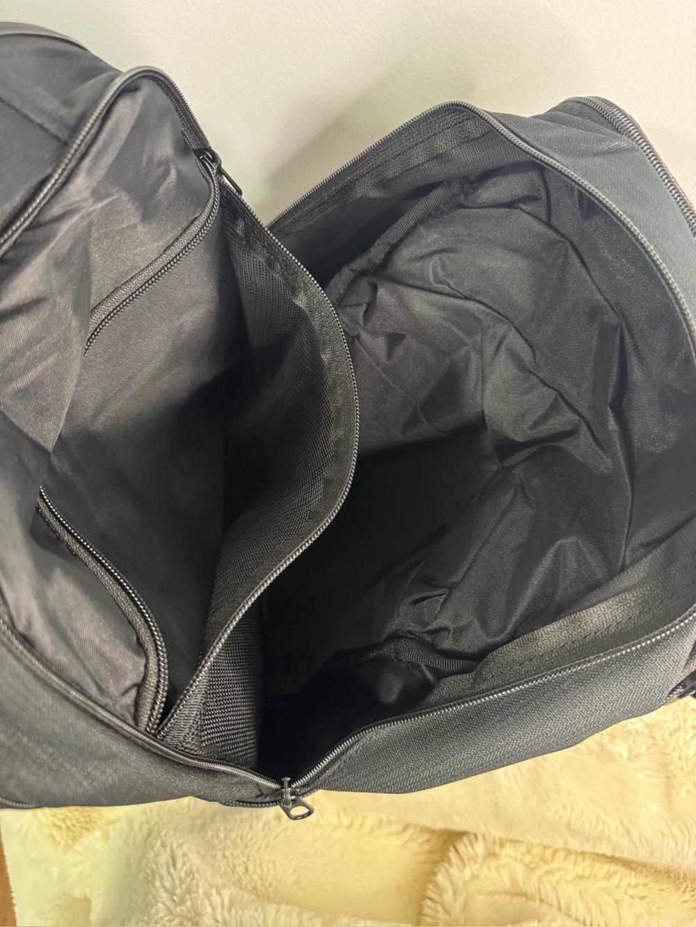 New Nike Black Backpack - Picture 6 of 13